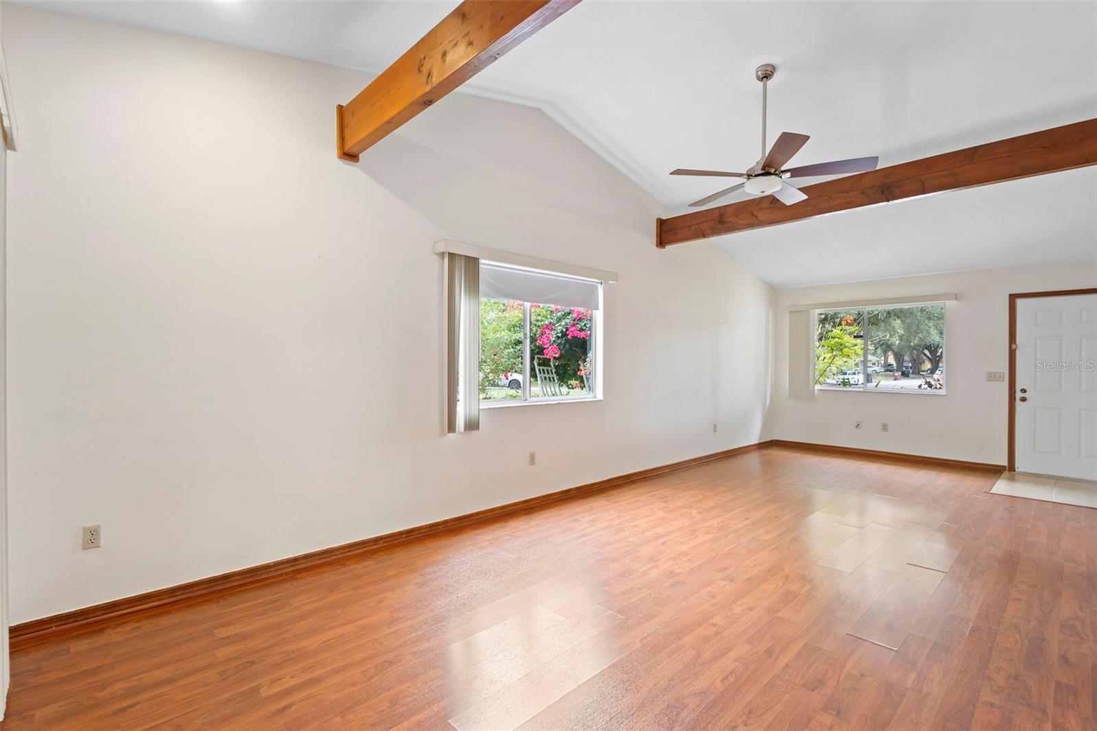 DOVER CIRCLE - Residential