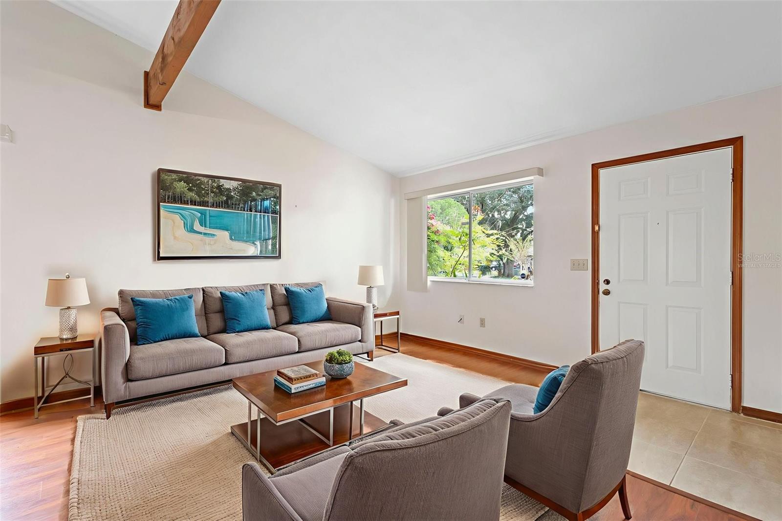 DOVER CIRCLE - Residential