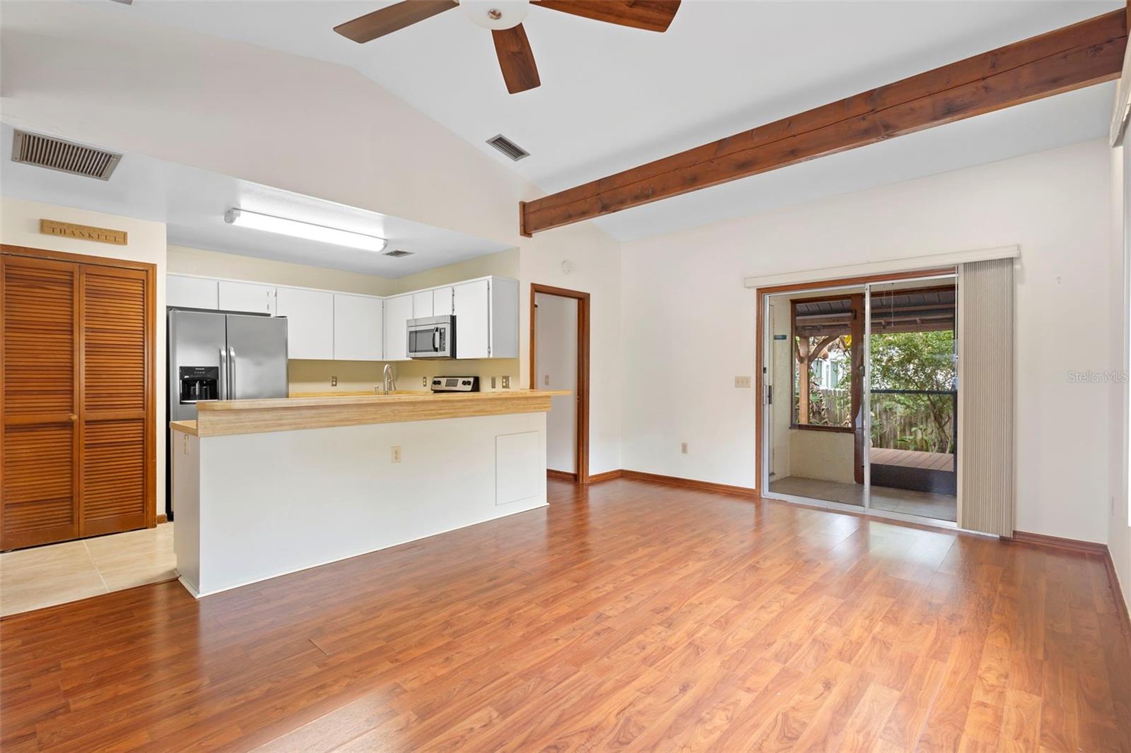 DOVER CIRCLE - Residential