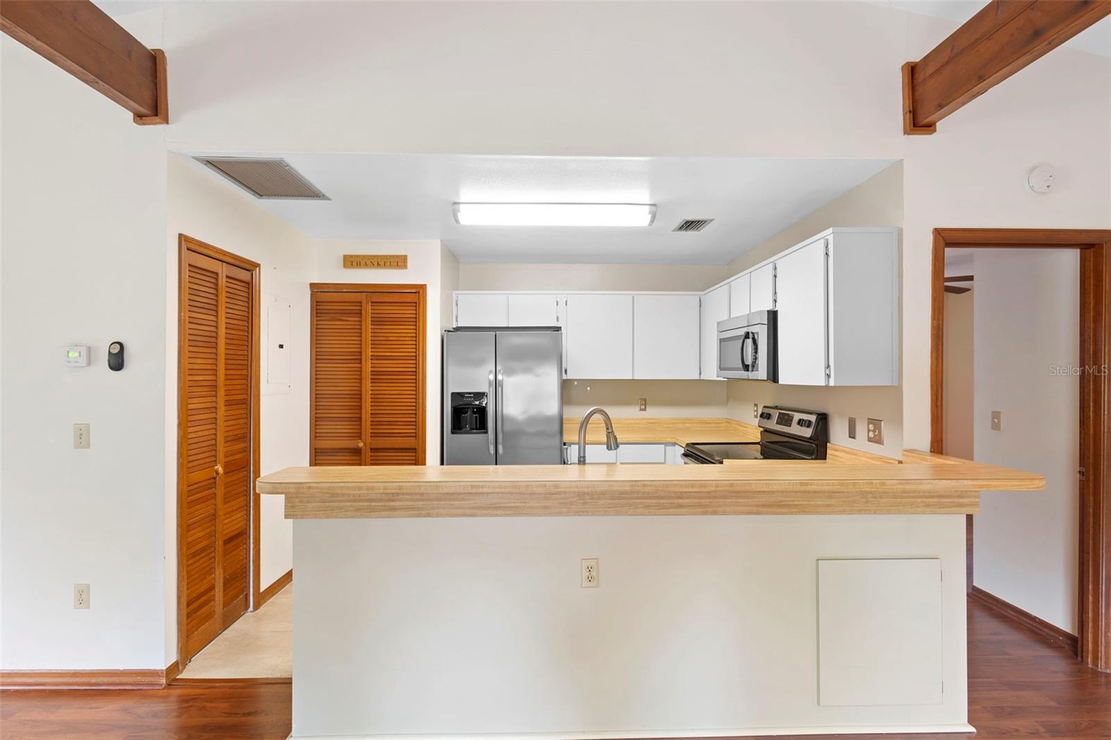 DOVER CIRCLE - Residential