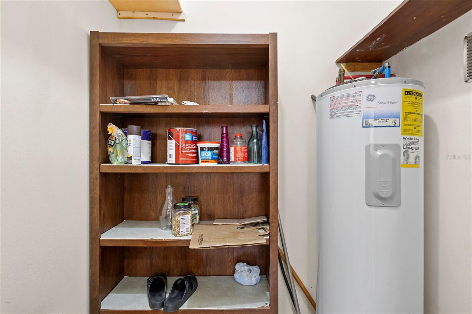 DOVER CIRCLE - Residential