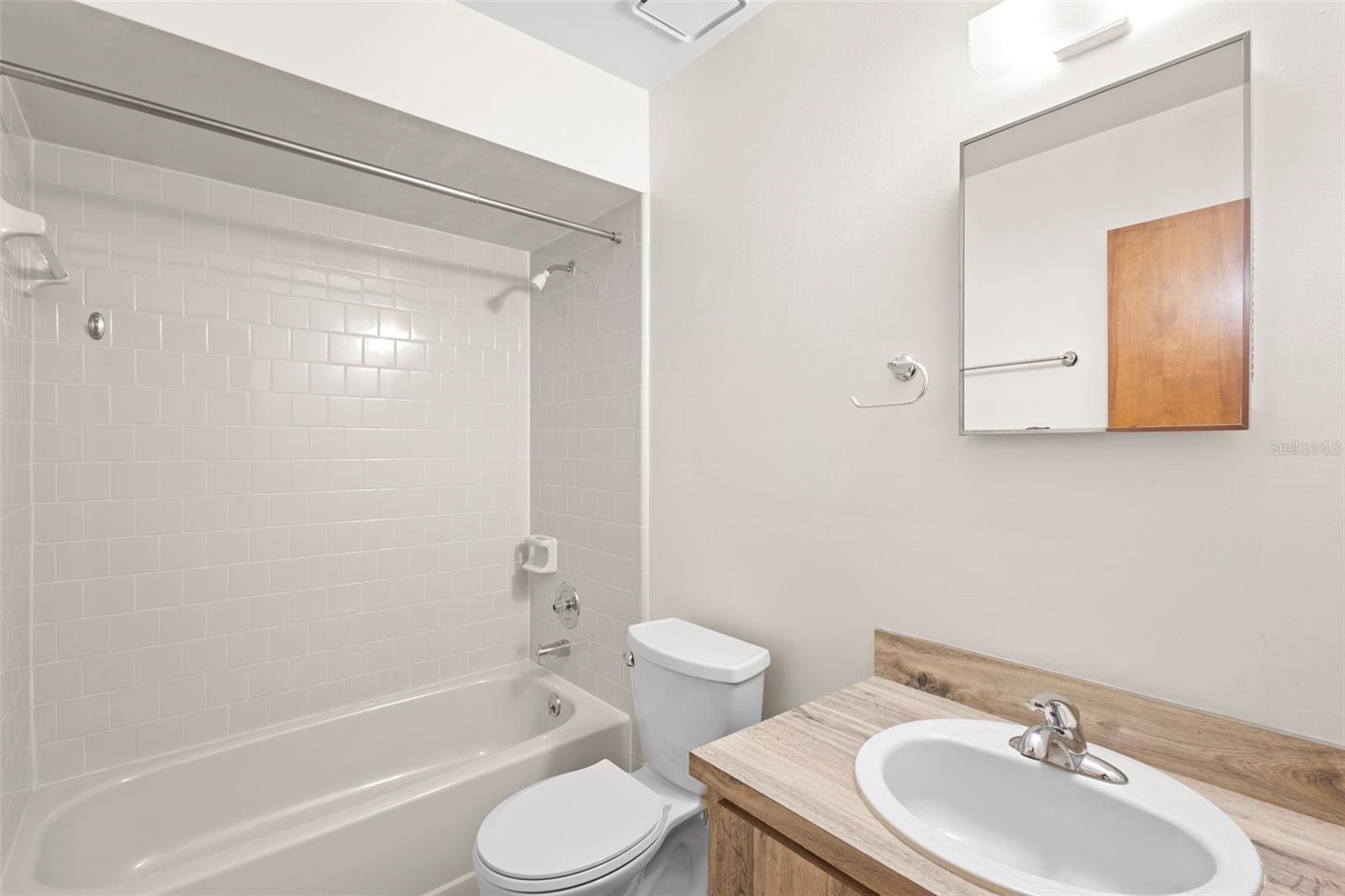 DOVER CIRCLE - Residential