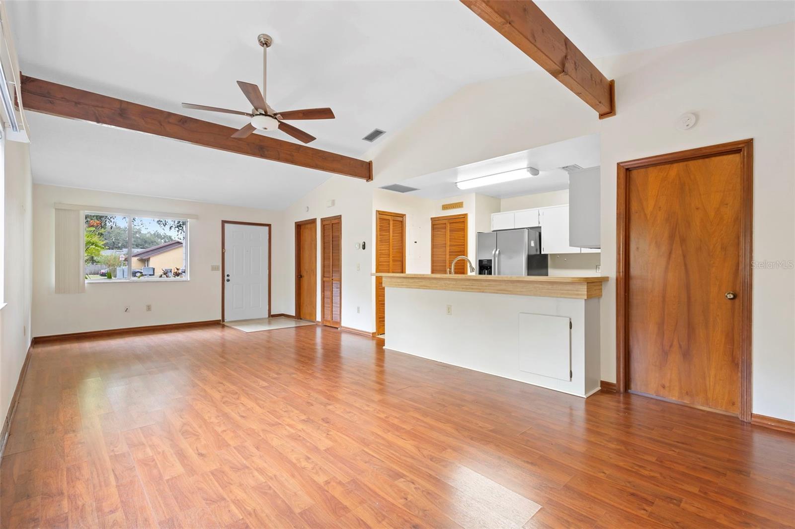 DOVER CIRCLE - Residential