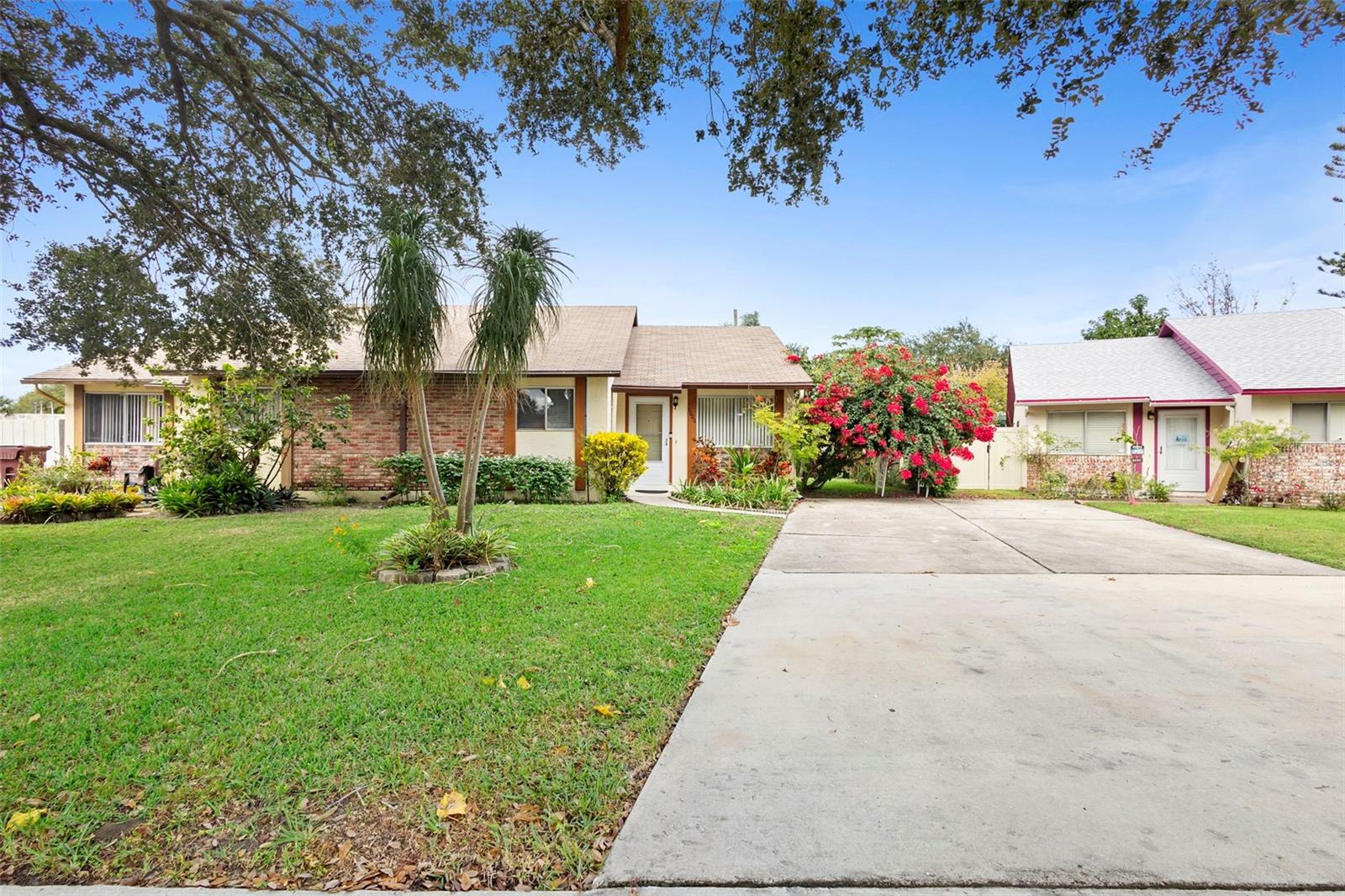 DOVER CIRCLE - Residential