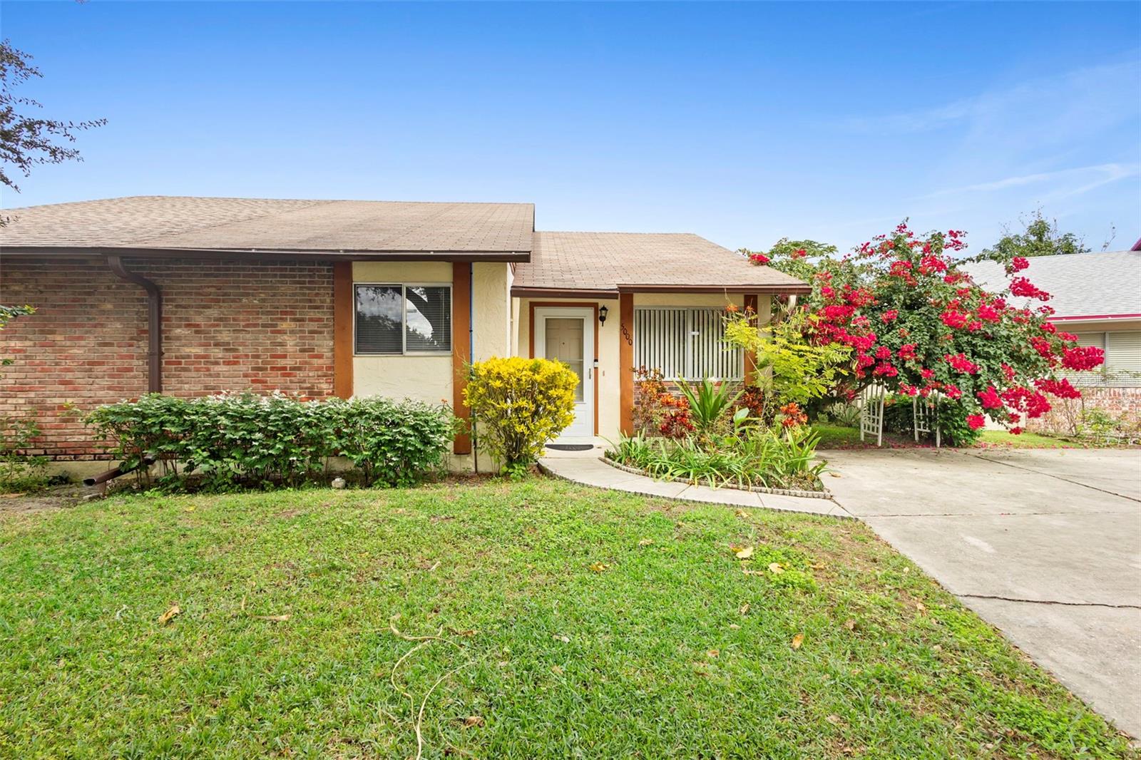 DOVER CIRCLE - Residential