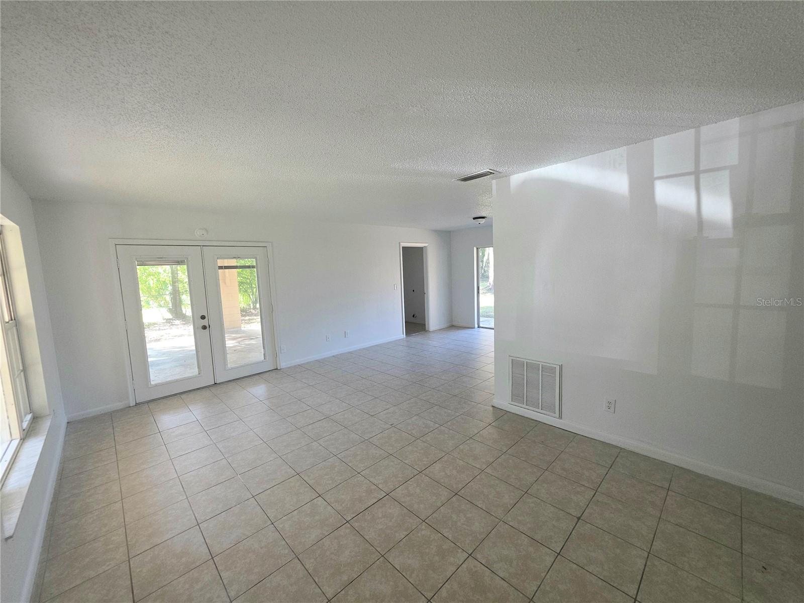 EMIL MARR - Residential Lease
