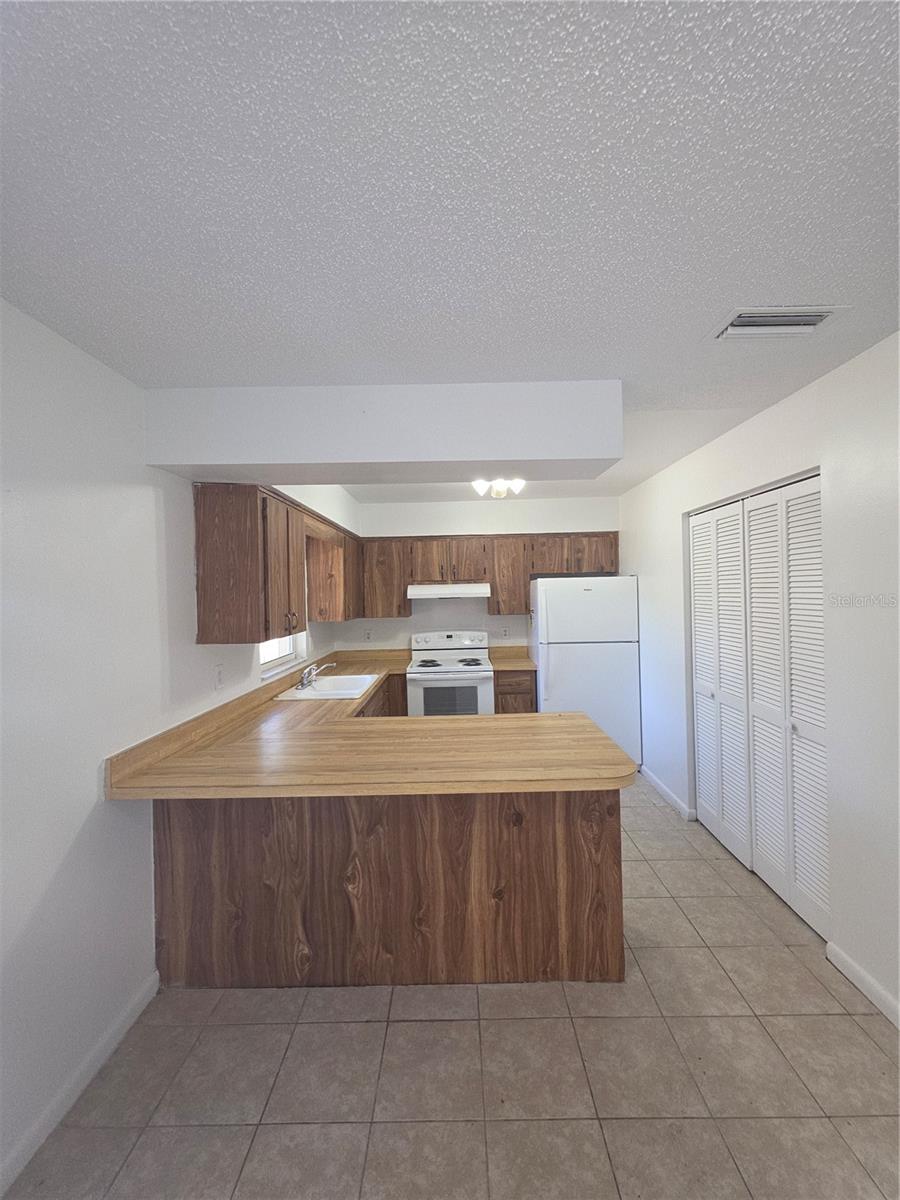 EMIL MARR - Residential Lease