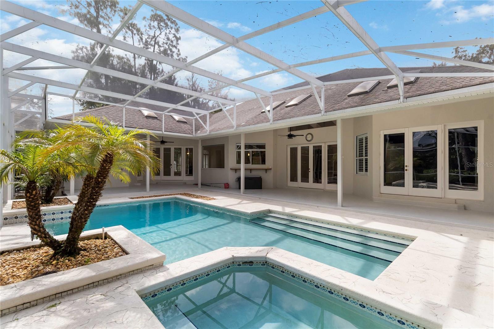 TOREY PINES - Residential Lease