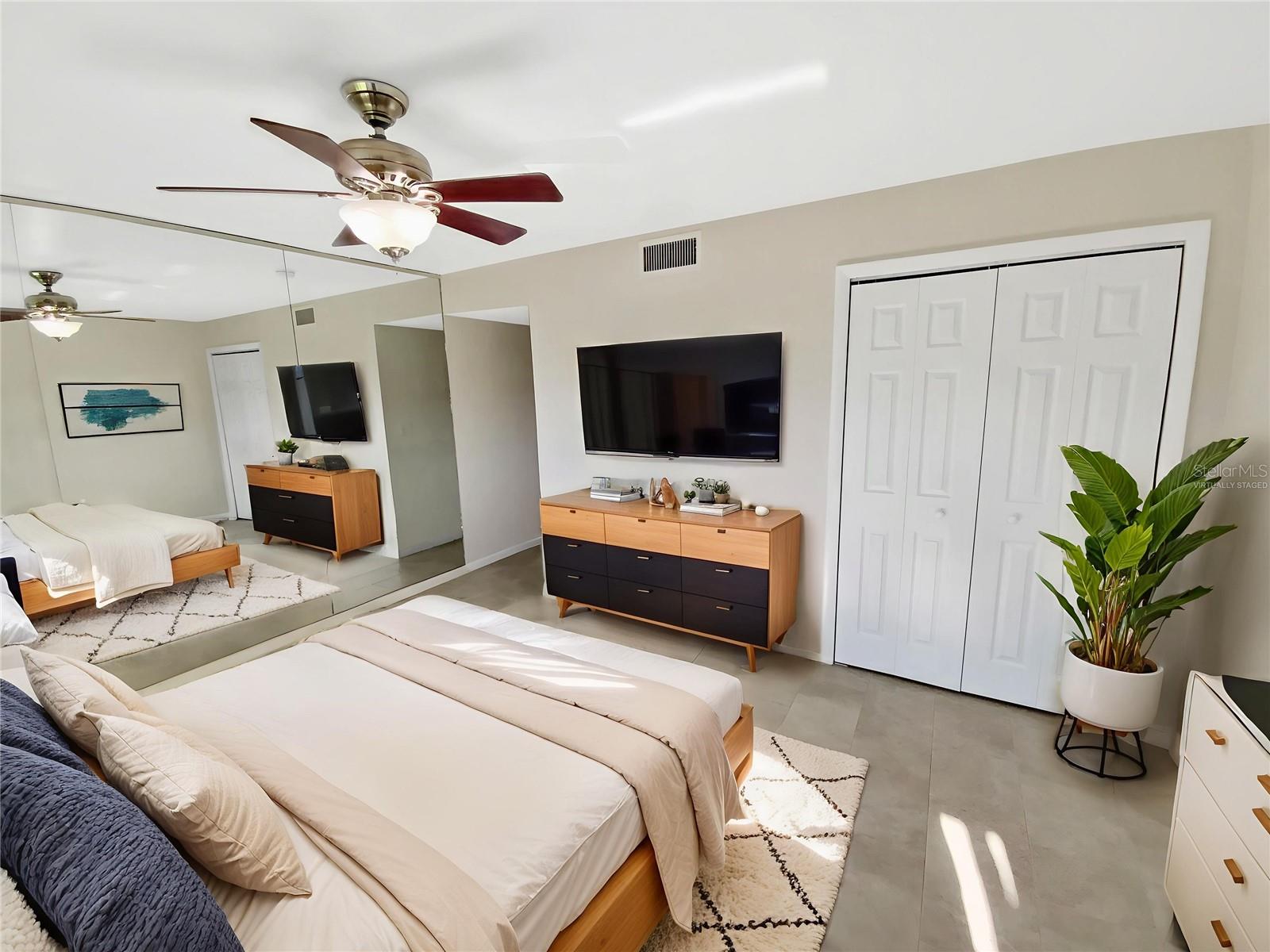 705 S VILLAGE DRIVE N 205