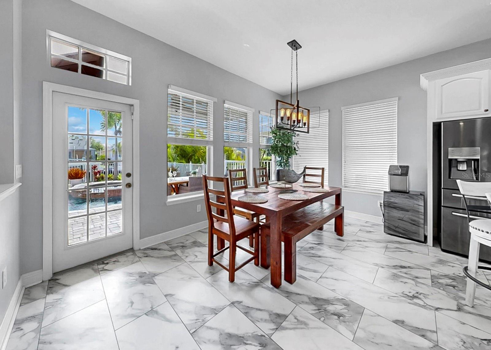 MIRABAY PH 3B-2 - Residential