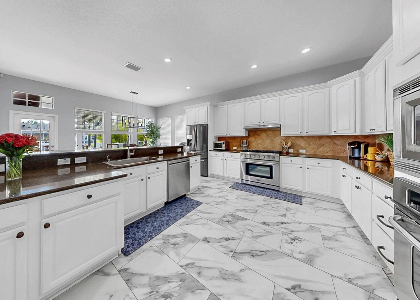 MIRABAY PH 3B-2 - Residential