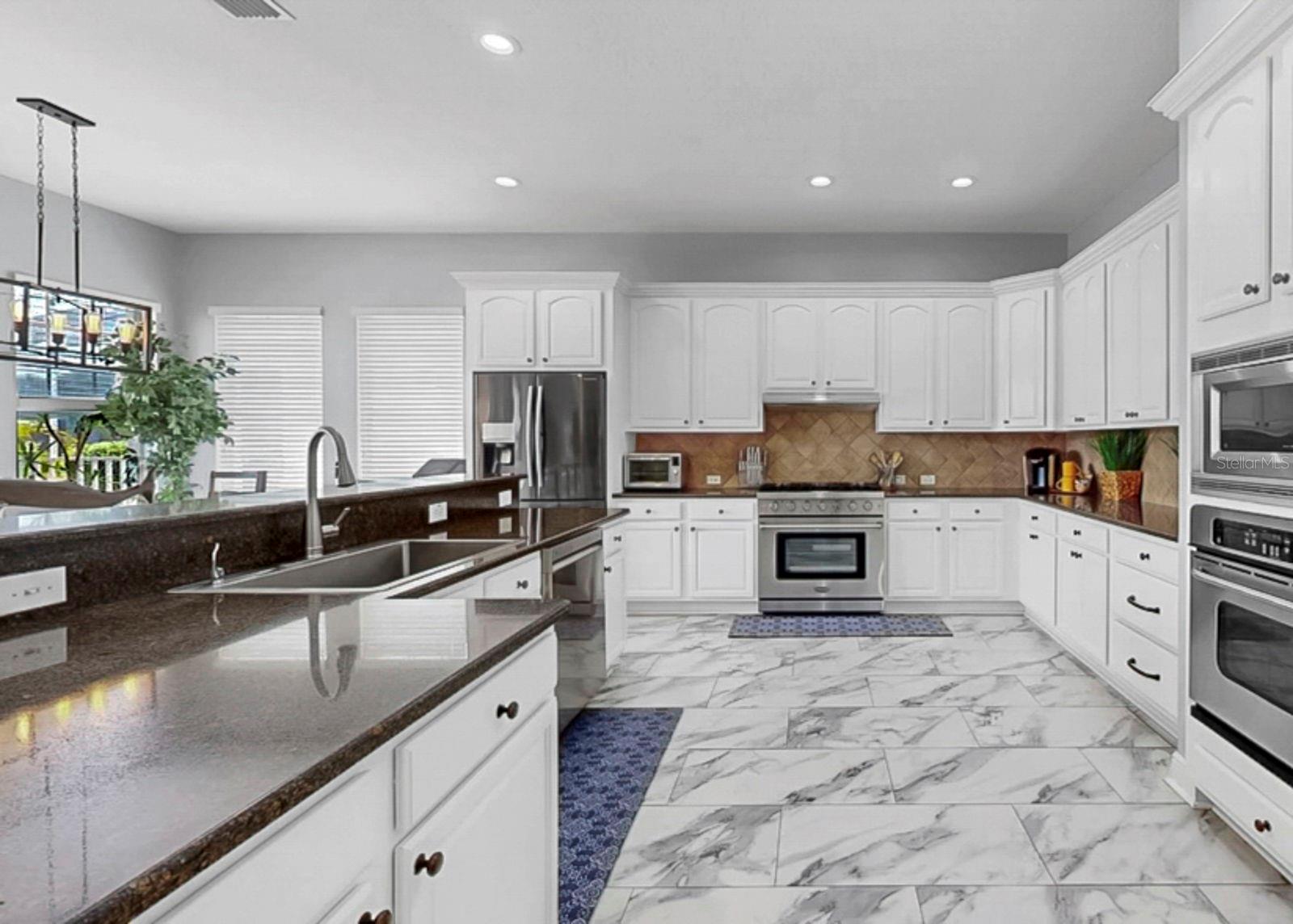 MIRABAY PH 3B-2 - Residential