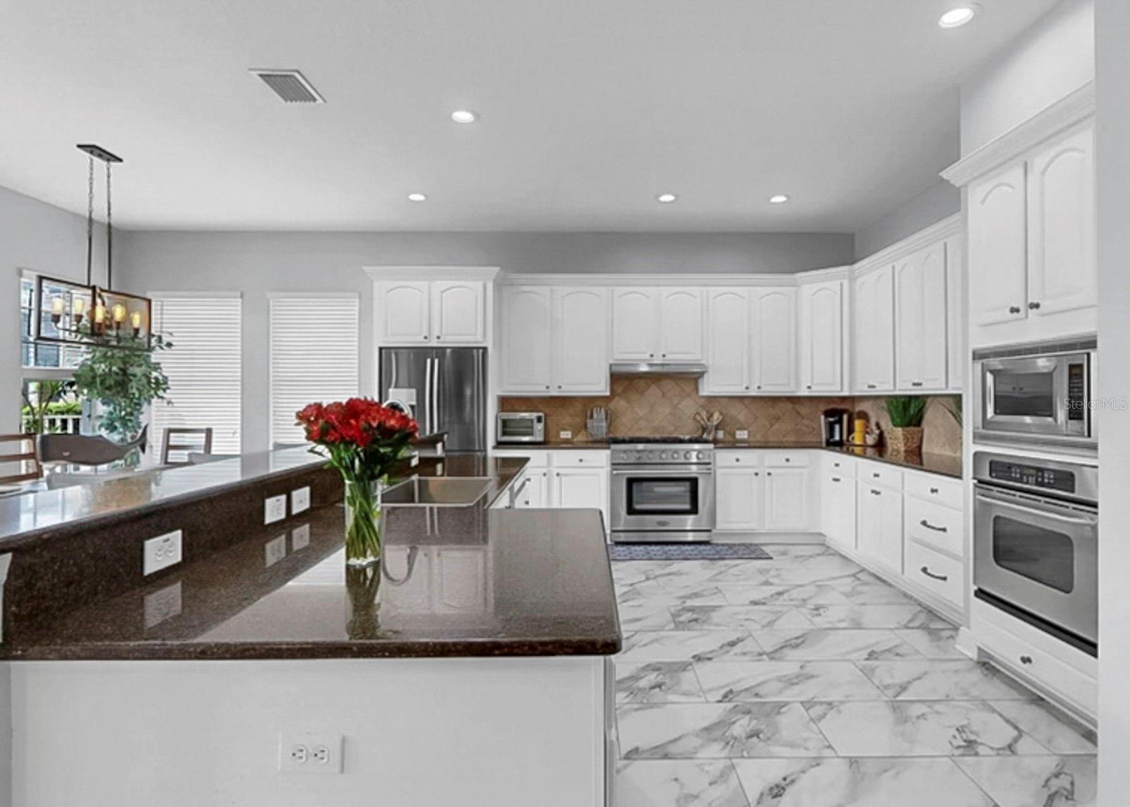 MIRABAY PH 3B-2 - Residential