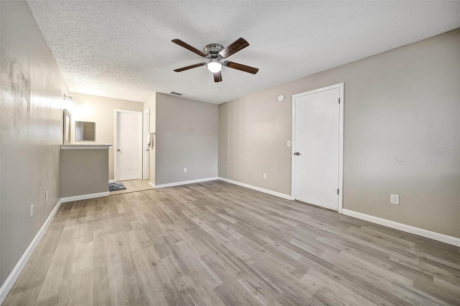 COUNTRY VILLAGE UNIT 2 - Residential