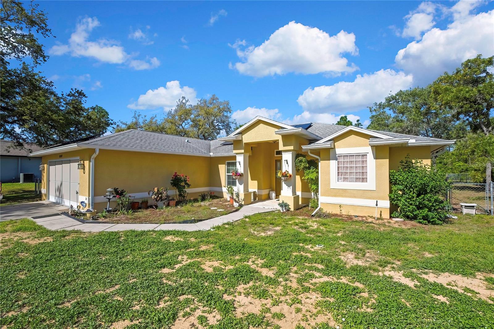 ROYAL HIGHLANDS - Residential