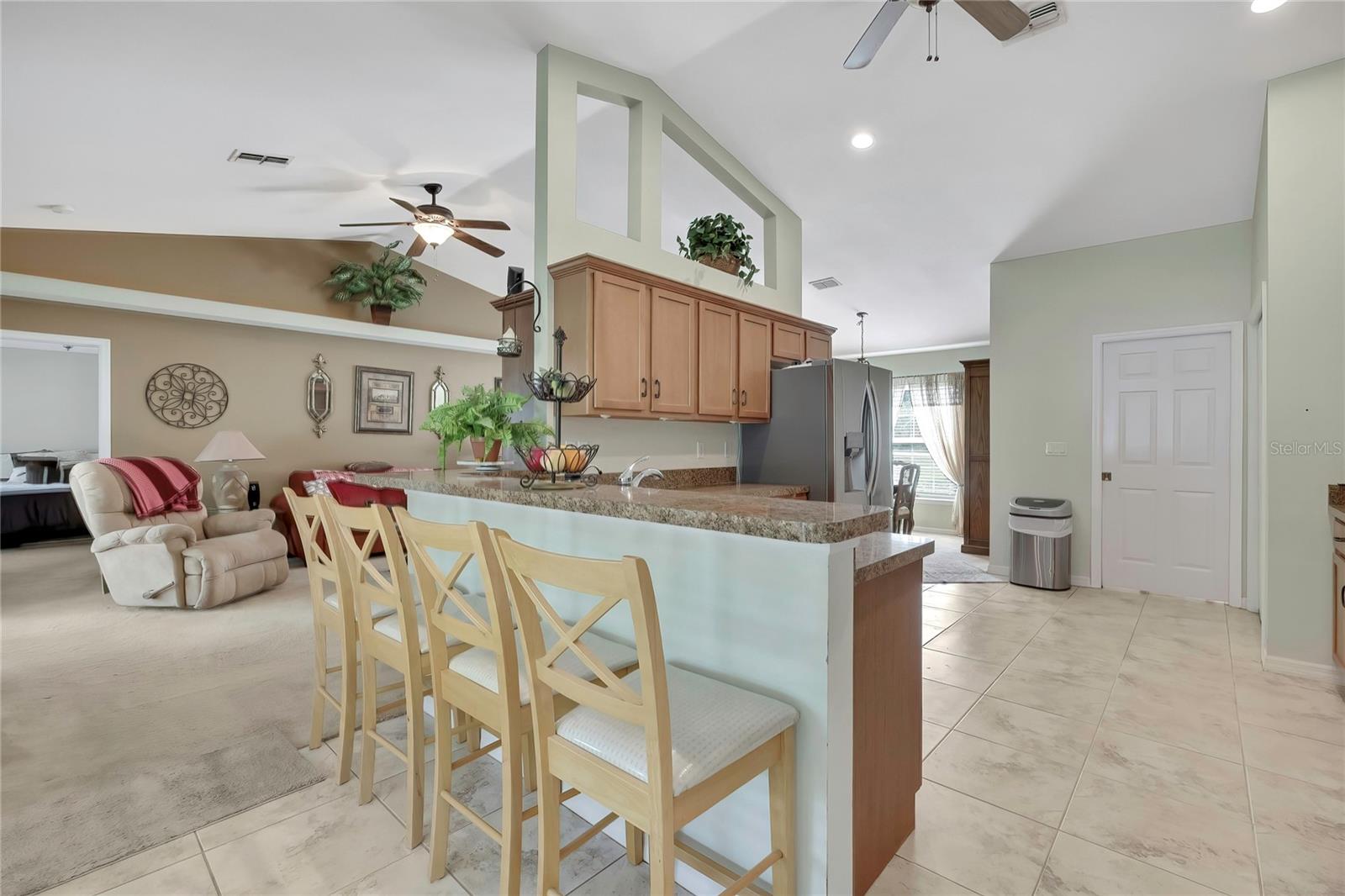 ROYAL HIGHLANDS - Residential