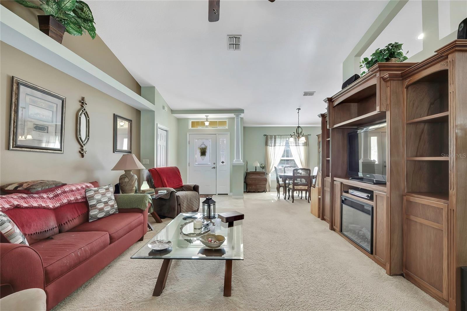 ROYAL HIGHLANDS - Residential