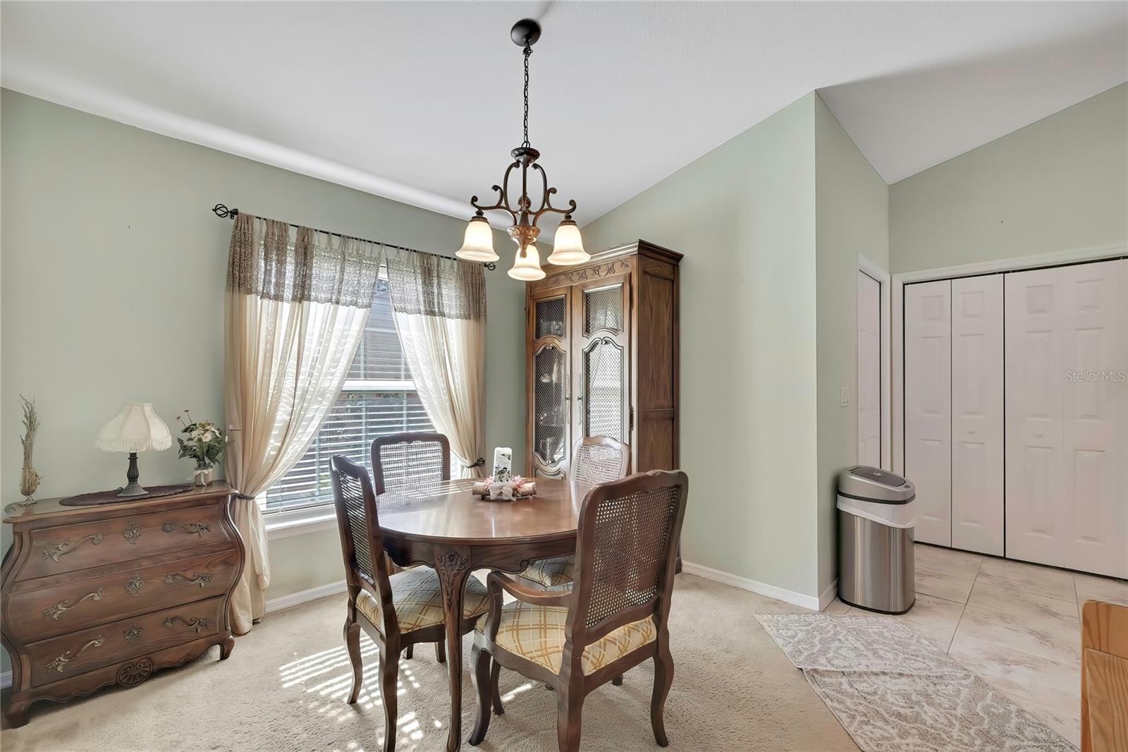 ROYAL HIGHLANDS - Residential