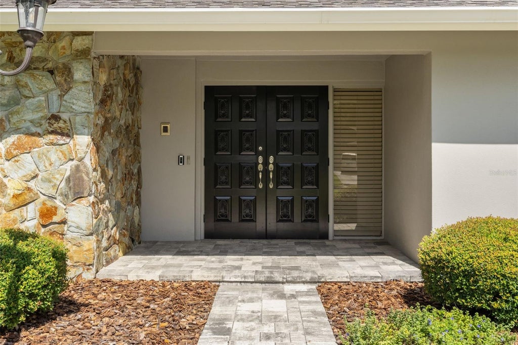 Photo of 13916 Middle Park Drive, Tampa, FL 33624 (MLS # TB8526531)