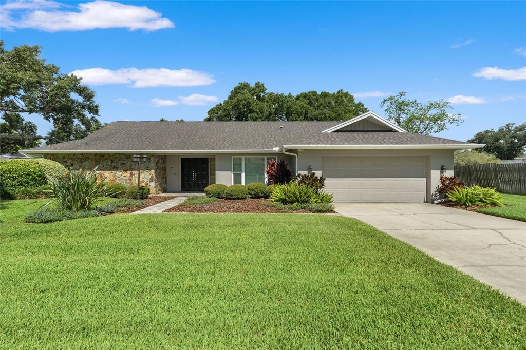 Photo of 13916 Middle Park Drive, Tampa, FL 33624 (MLS # TB8526531)