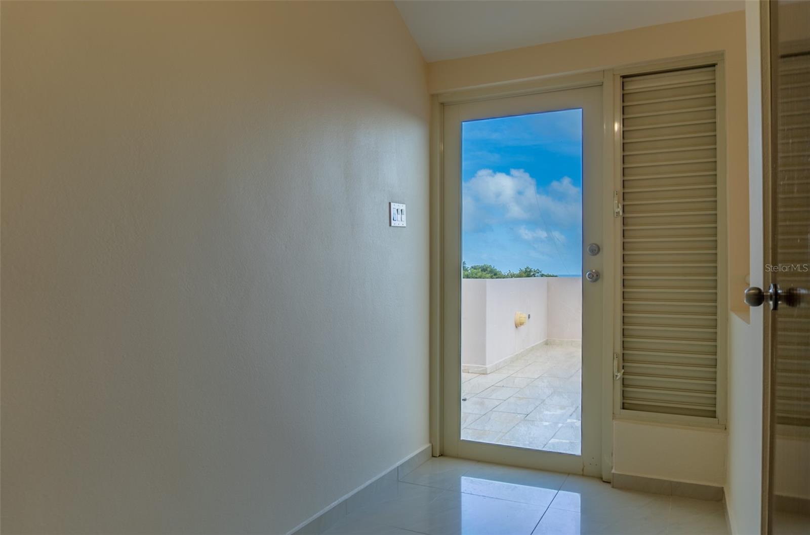 SHELL CASTLE CLUB - Residential