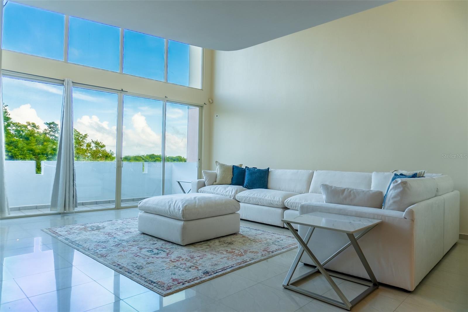 SHELL CASTLE CLUB - Residential