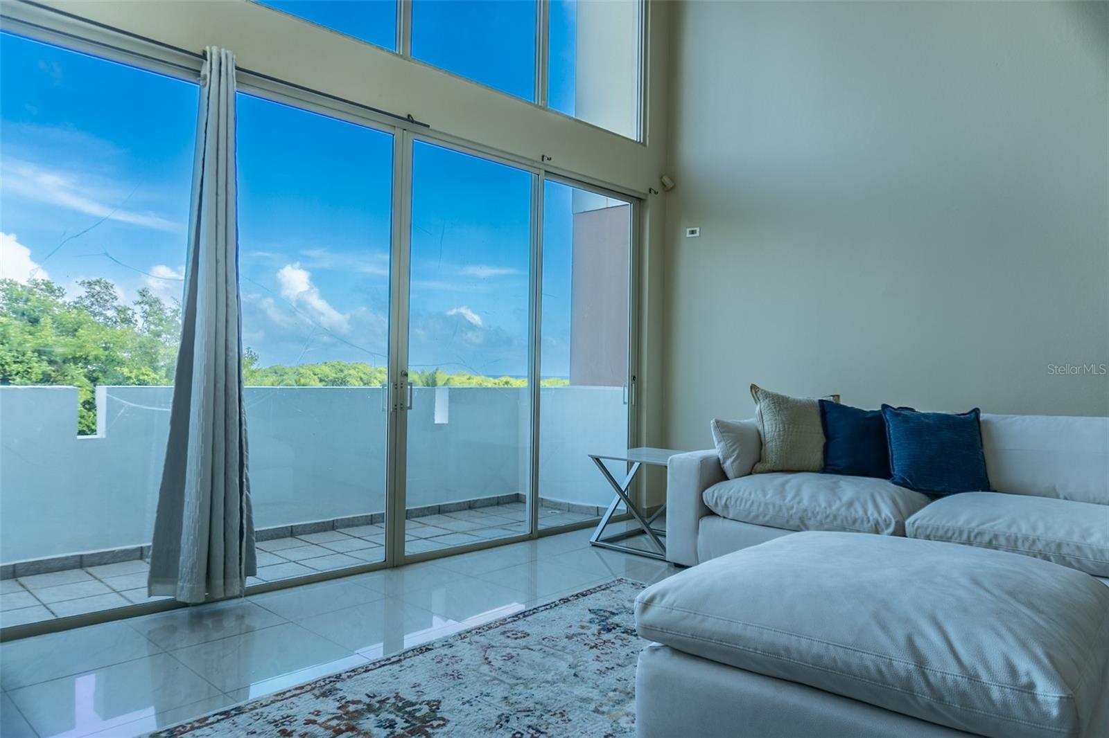 SHELL CASTLE CLUB - Residential