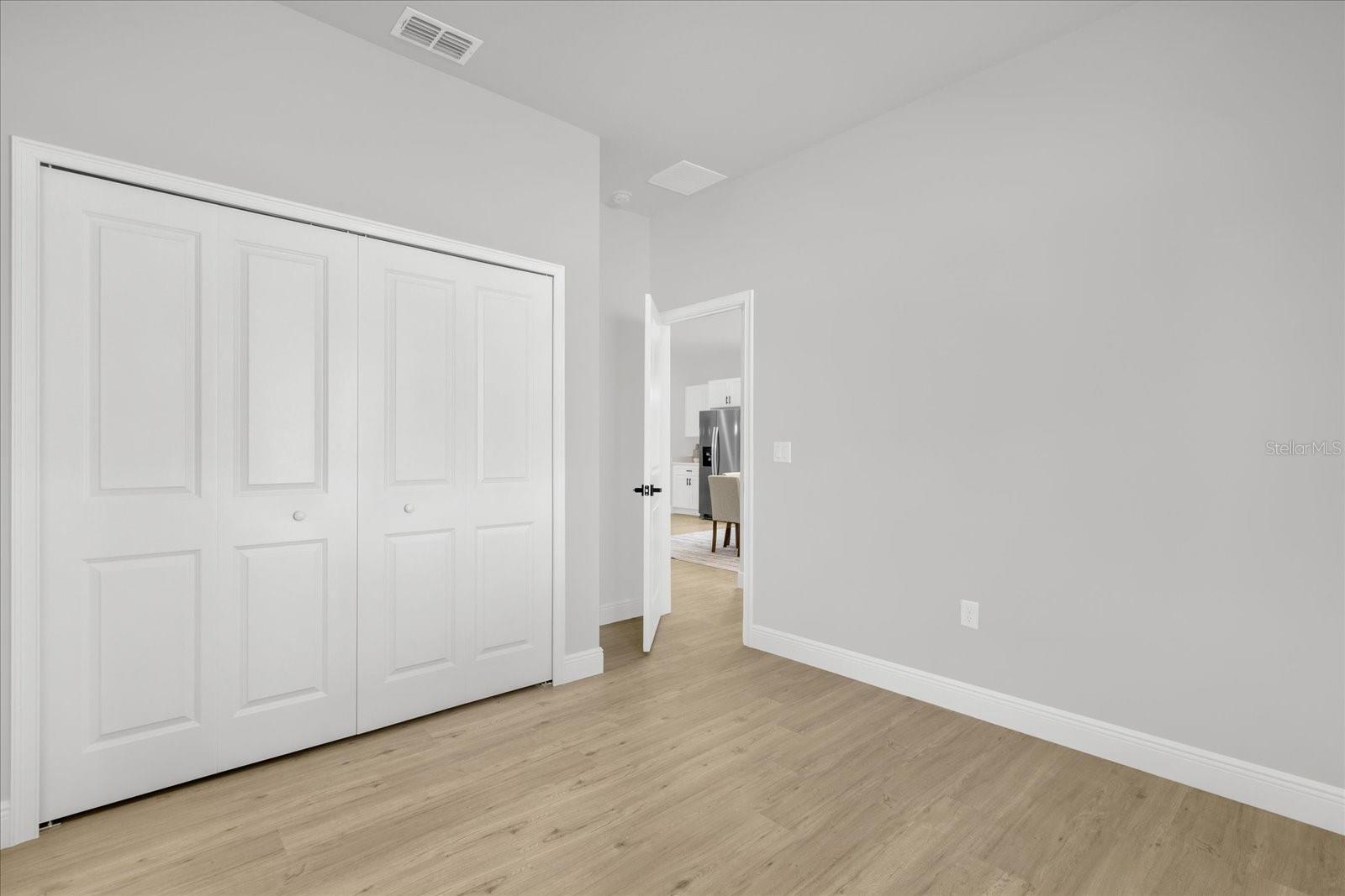 MARION OAKS UN 01 - Residential Lease