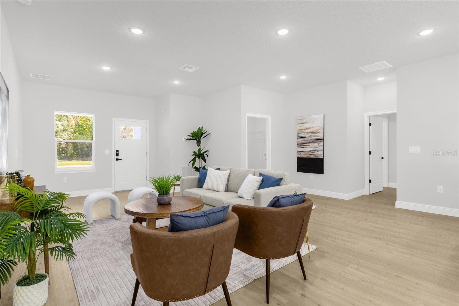 MARION OAKS UN 01 - Residential Lease