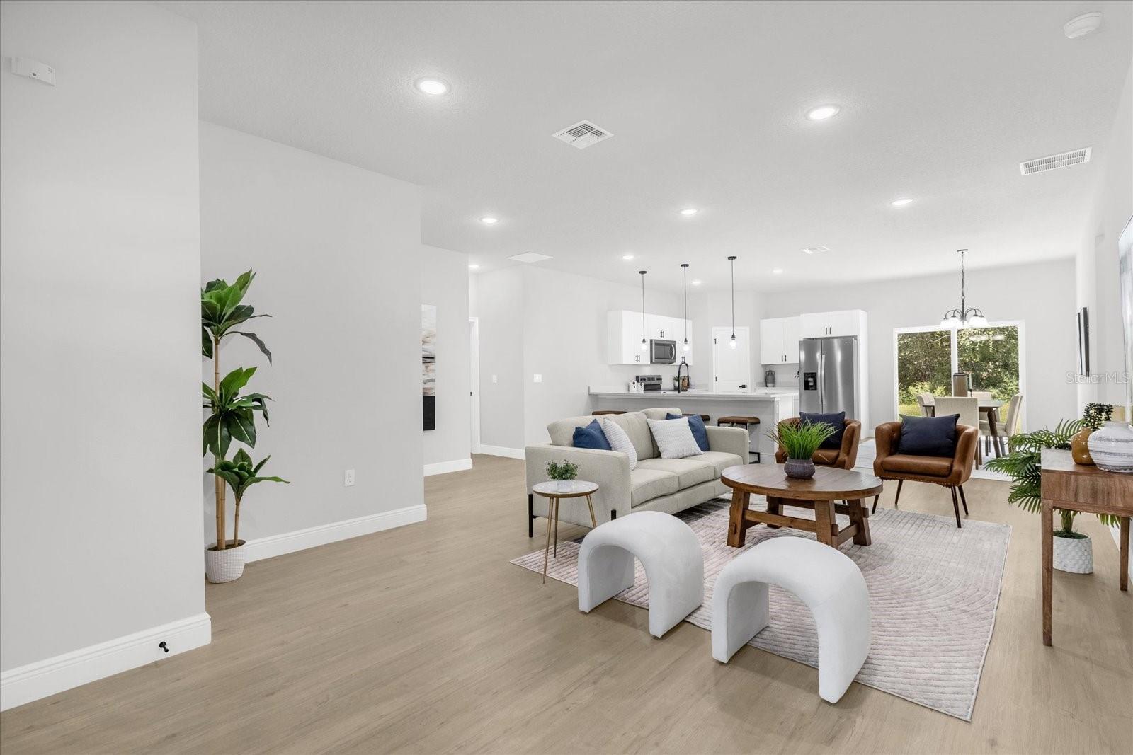 MARION OAKS UN 01 - Residential Lease