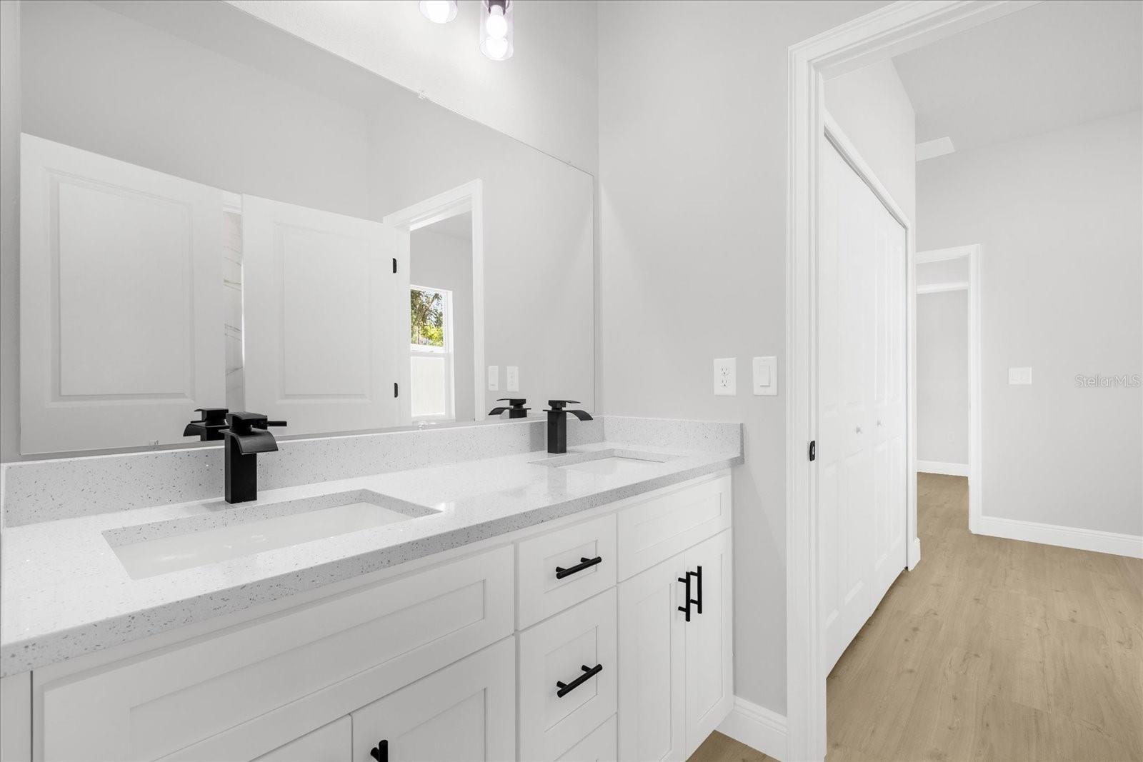 MARION OAKS UN 01 - Residential Lease