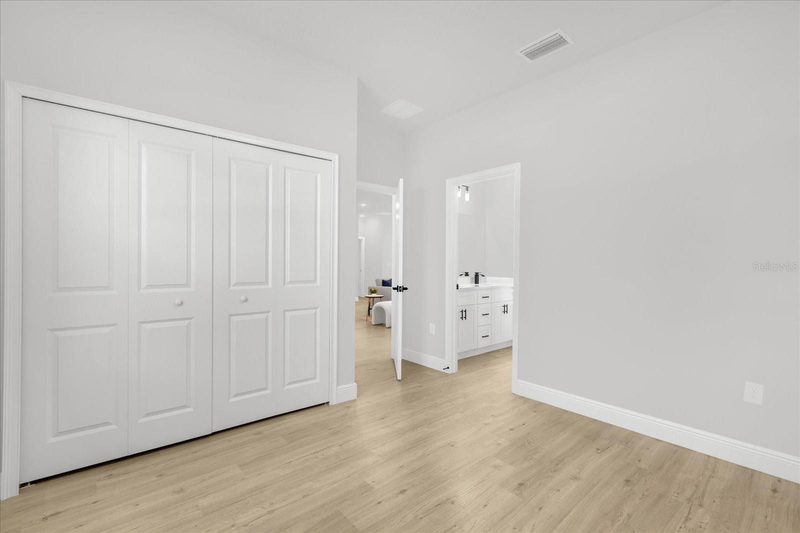 MARION OAKS UN 01 - Residential Lease