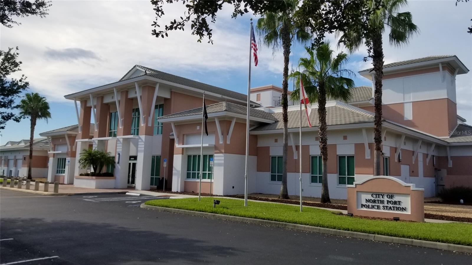 PORT CHARLOTTE 16 REP 01 - Land