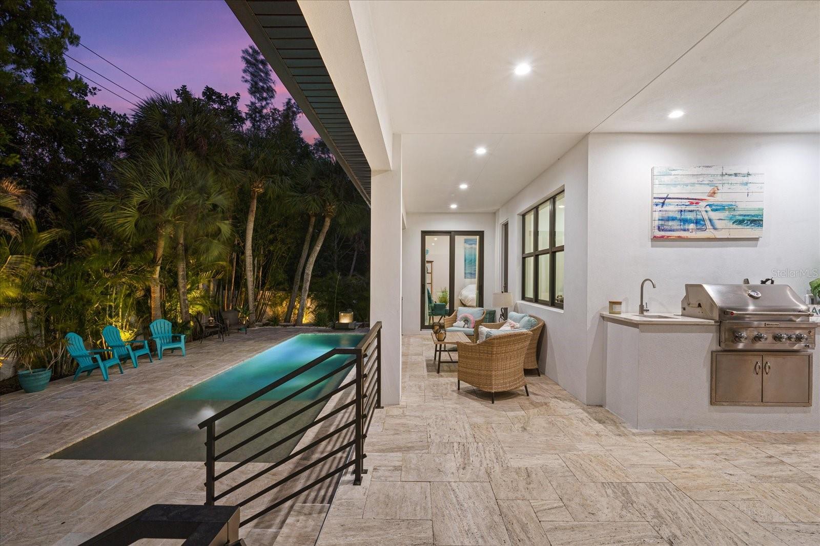 577 VENICE LANE