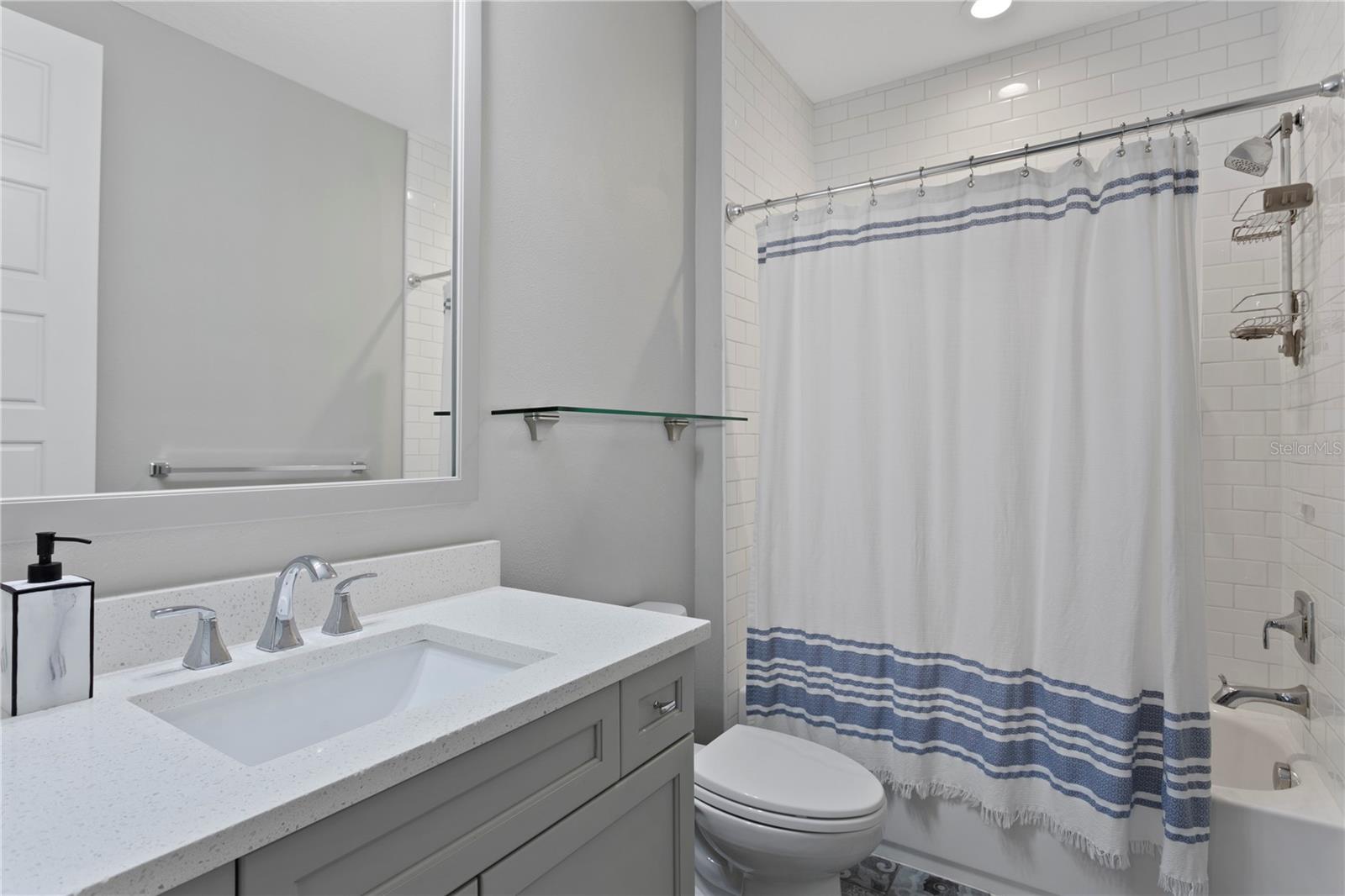 WEST SHORE CREST - Residential
