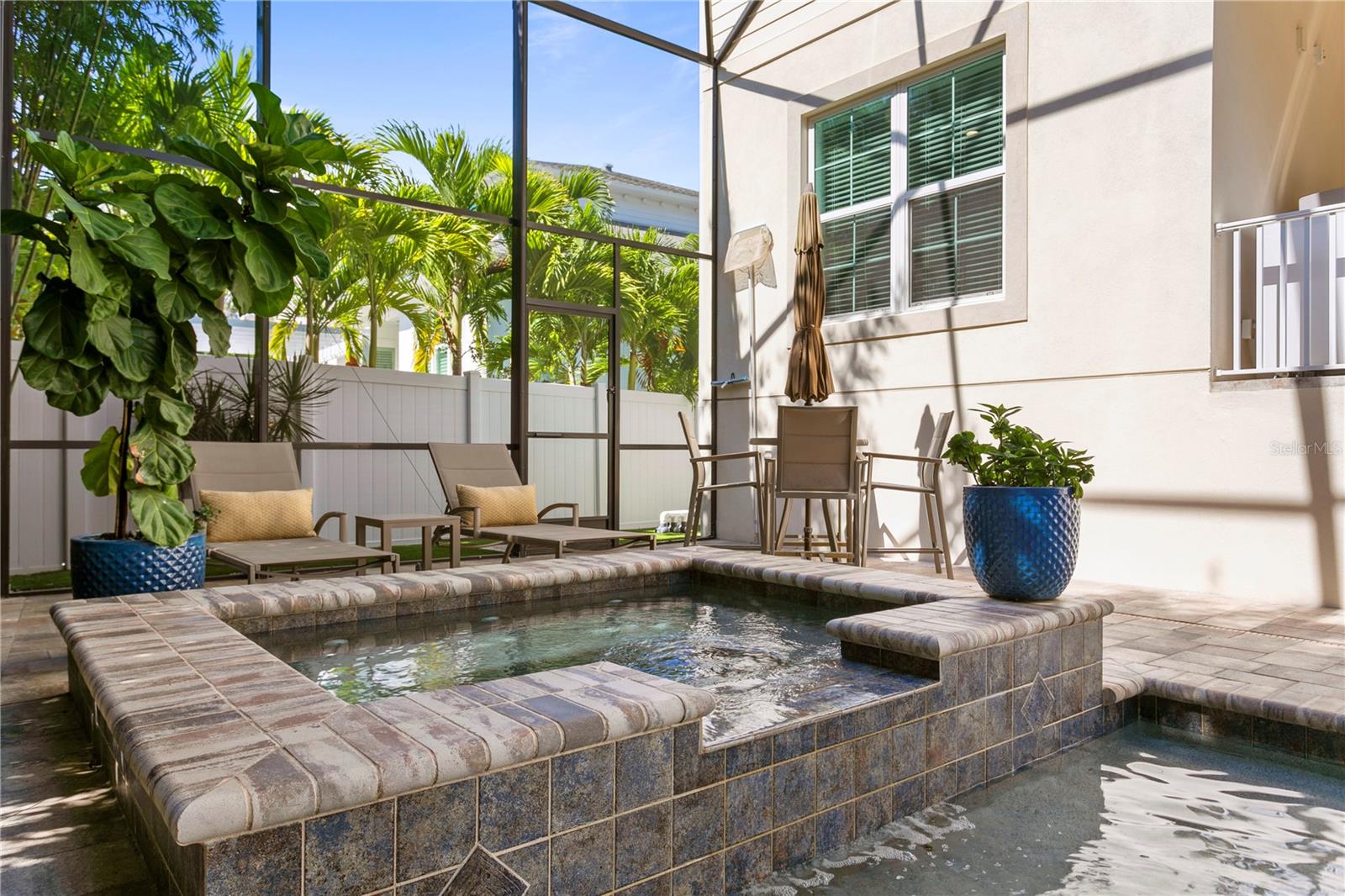 WEST SHORE CREST - Residential