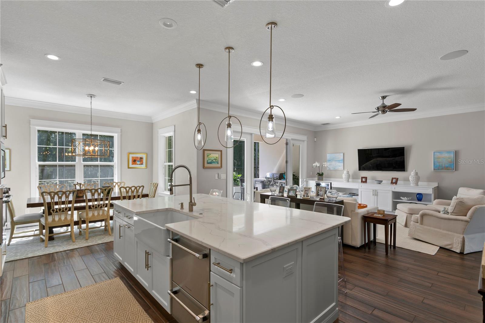 WEST SHORE CREST - Residential