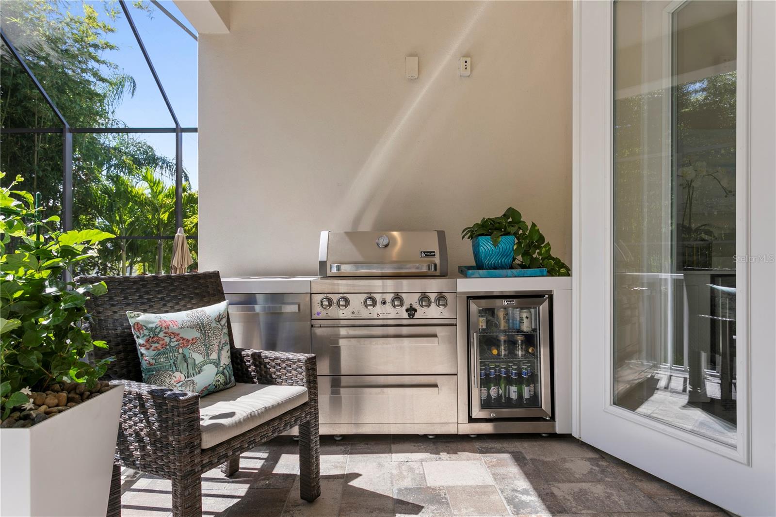 WEST SHORE CREST - Residential