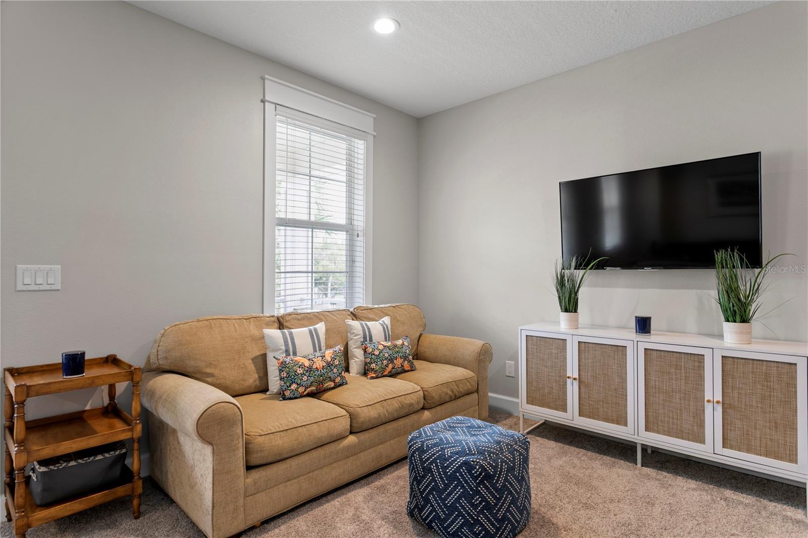 WEST SHORE CREST - Residential