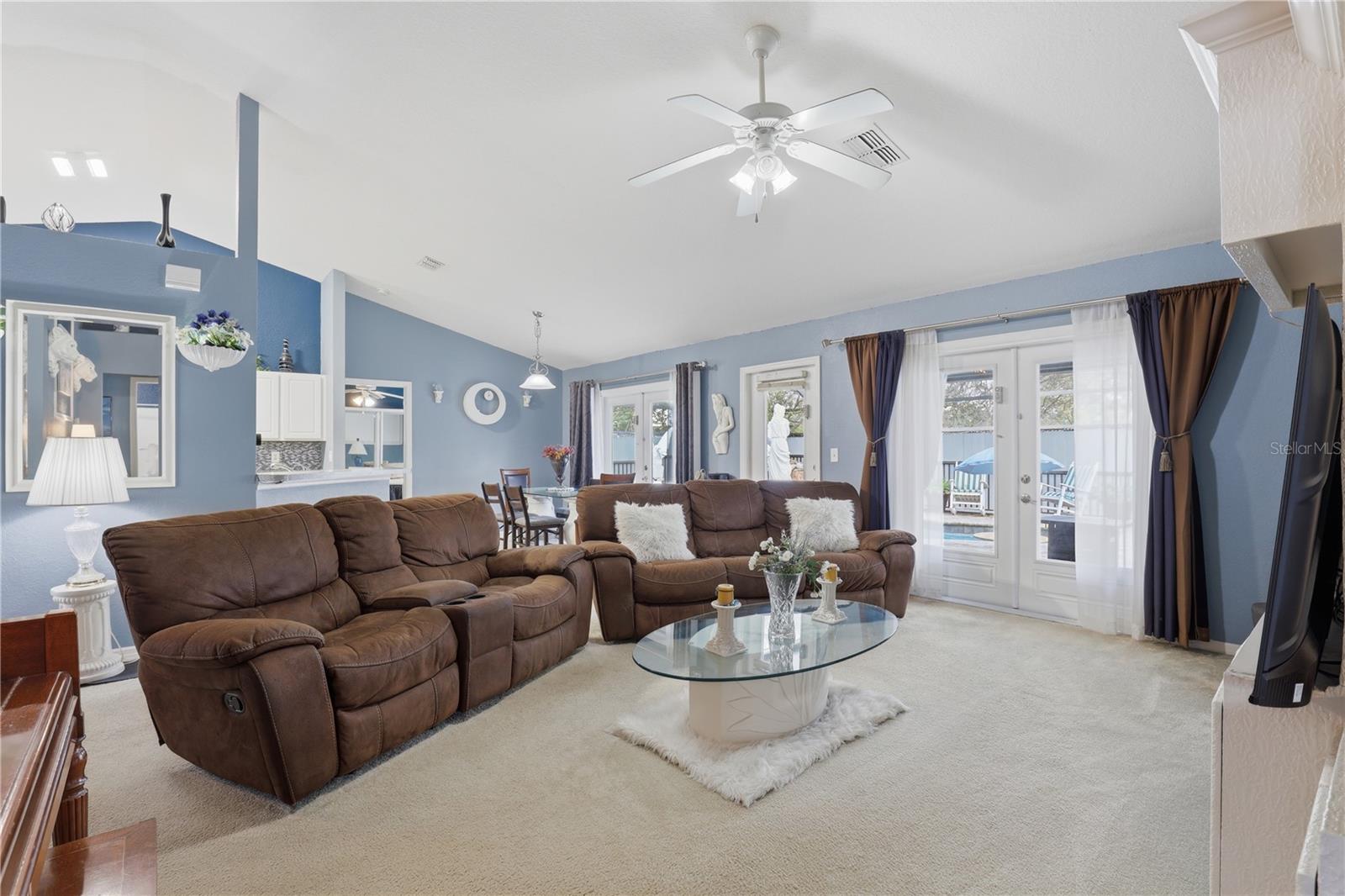 SPRING HILL - Residential