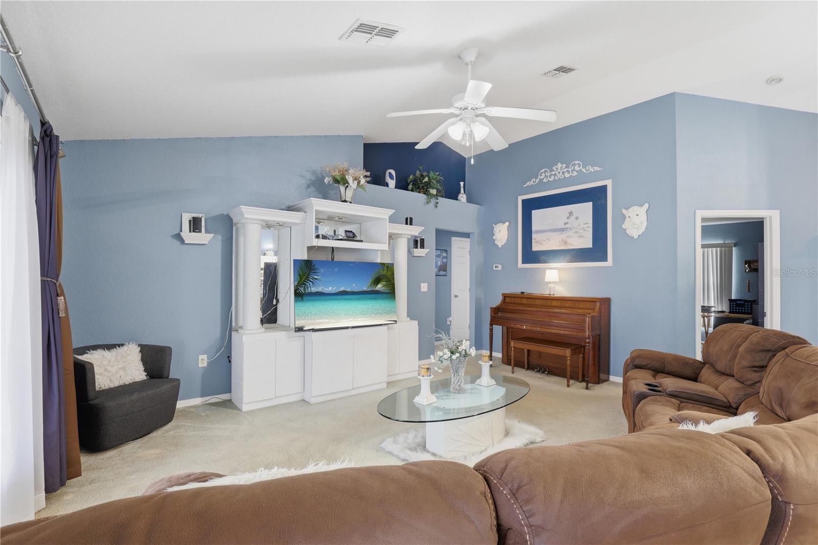 SPRING HILL - Residential