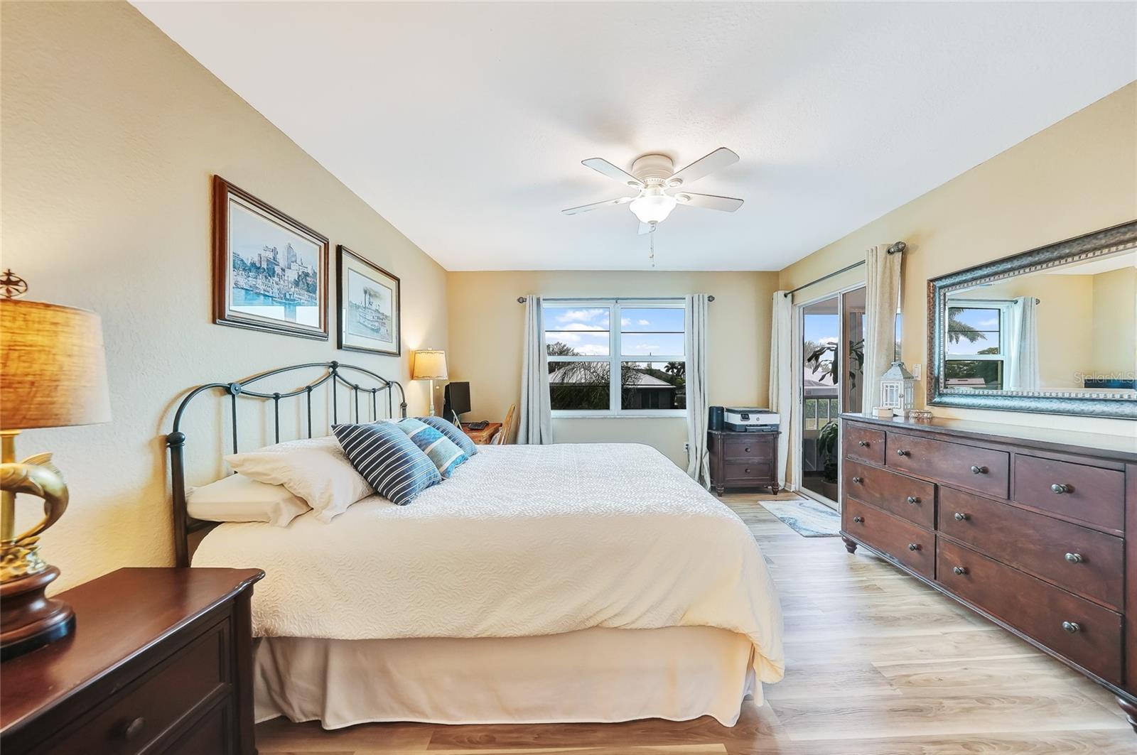 SPINNAKER POINT PH 04 BLDG 04 - Residential