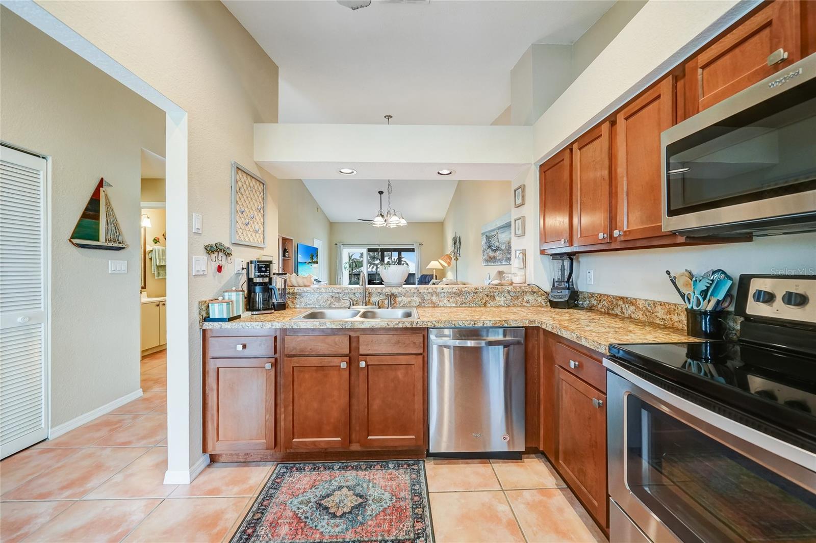 SPINNAKER POINT PH 04 BLDG 04 - Residential