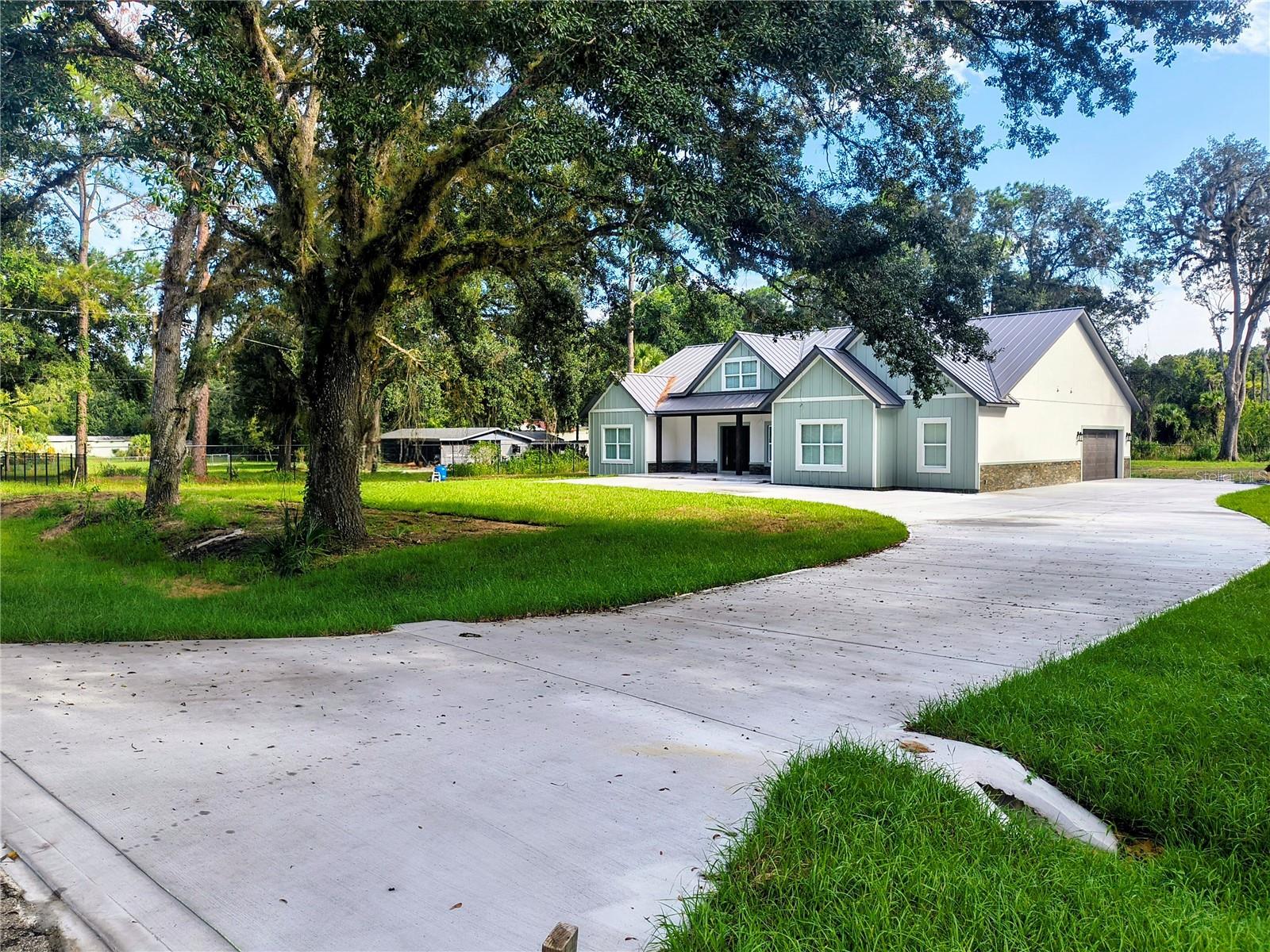 NOT IN SUBDIVISIOON - Residential