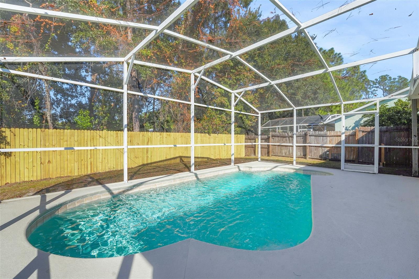 WINDWARD CAY UNIT 2 - Residential