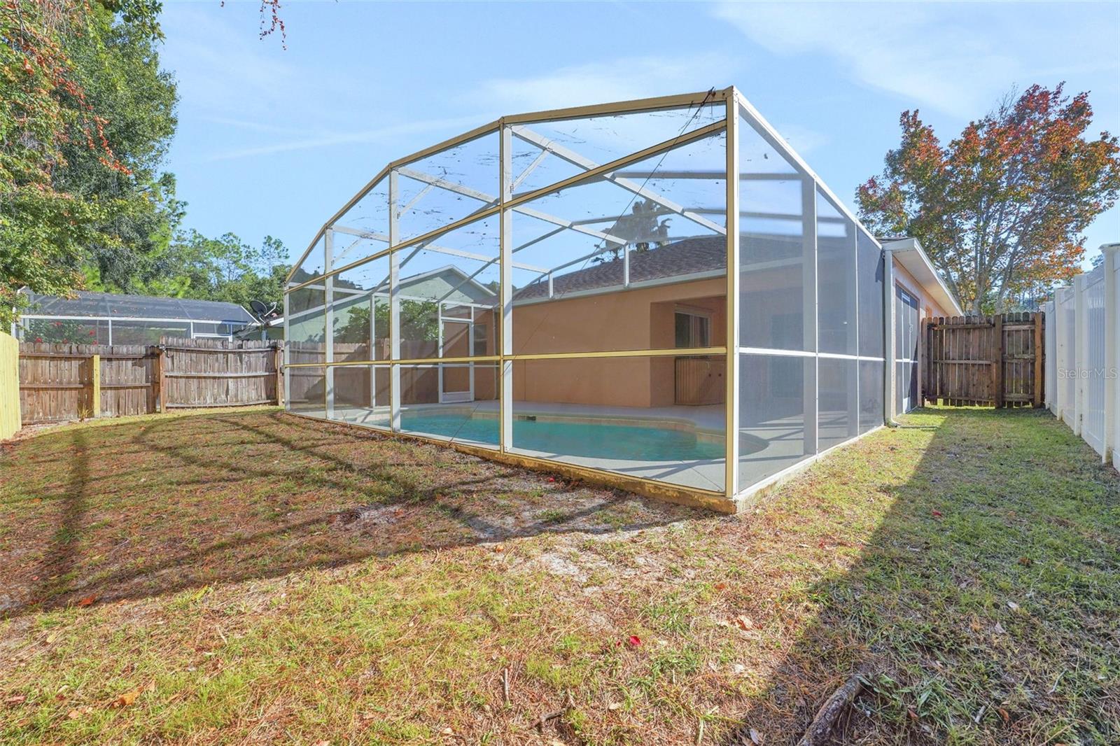 WINDWARD CAY UNIT 2 - Residential