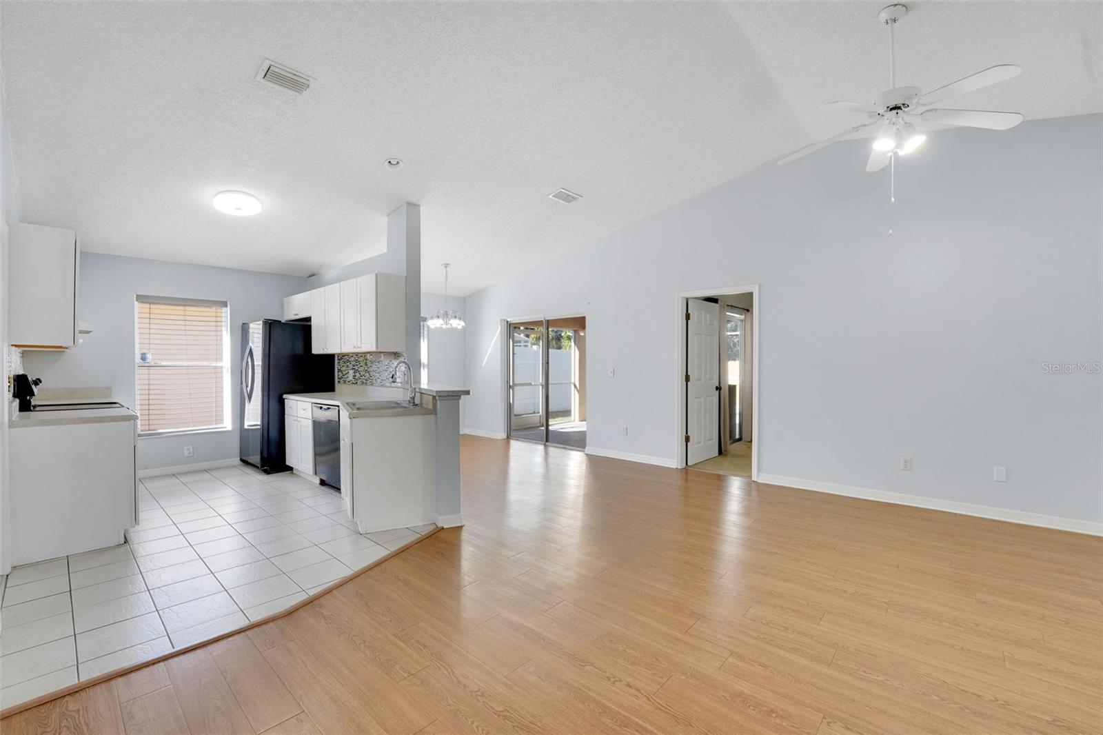 WINDWARD CAY UNIT 2 - Residential