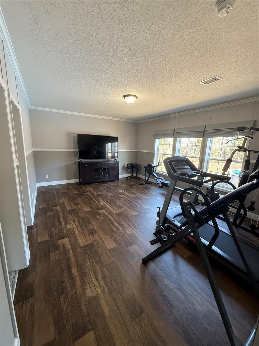 TRIPLE CROWN FARMS SUB UN II - Residential