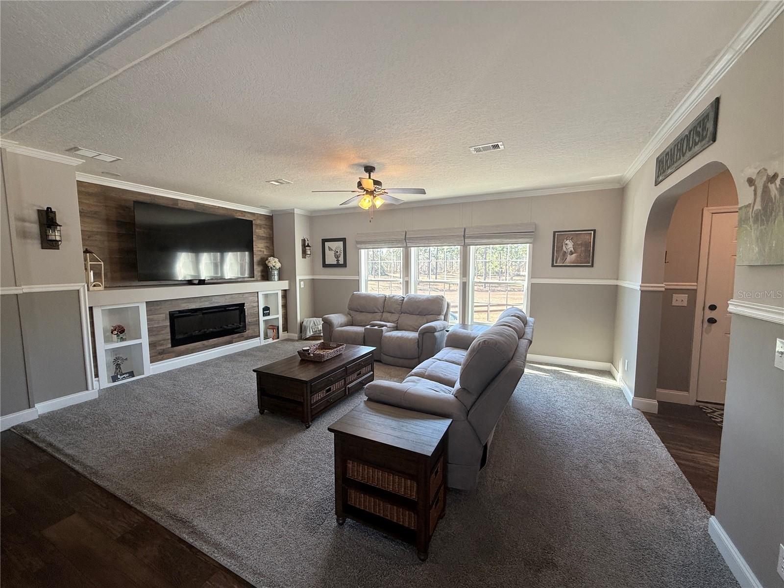 TRIPLE CROWN FARMS SUB UN II - Residential