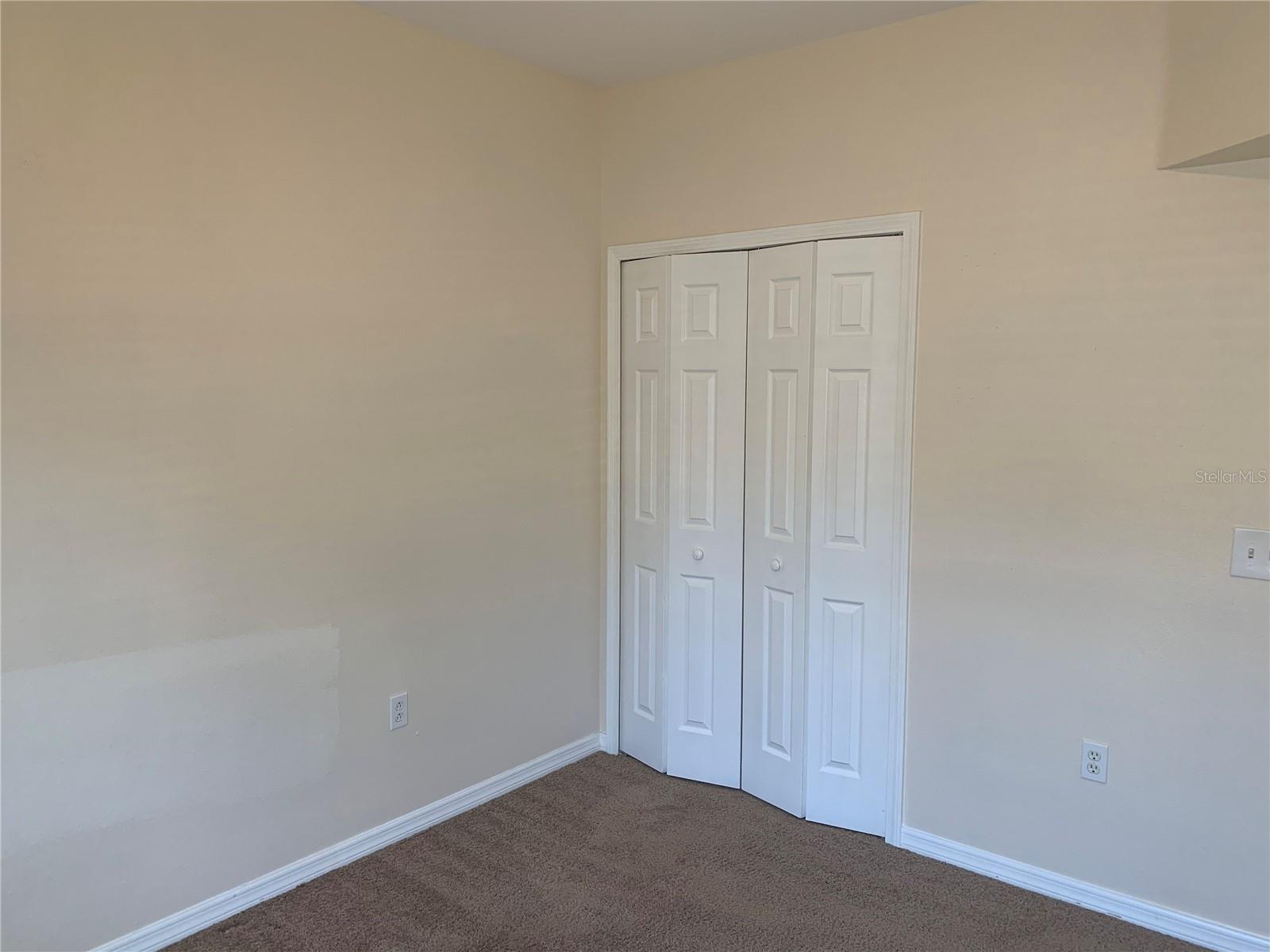 VILLAGES OF BLOOMINGDALE CONDO 03 - Residential Lease